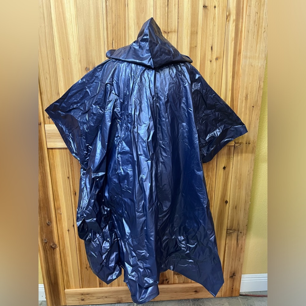 Totes purple rain poncho - Picture 4 of 7